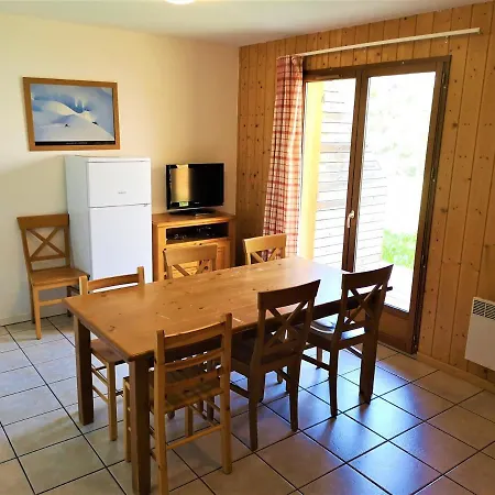 3 Pieces A La Joue Du Loup Avec Parking, 7 Personnes - Fr-1-504-45 Le Devoluy